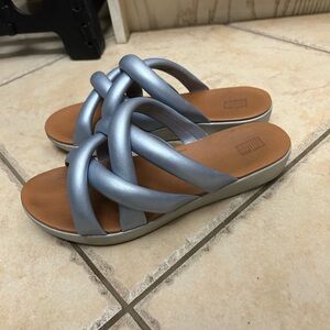 FitFlop Women's Metallic Blue Cross Strap Sandals